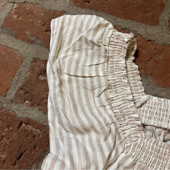 A New Day Medium cream & beige striped to with ruffle sleeves and square neck - Picture 3 of 9